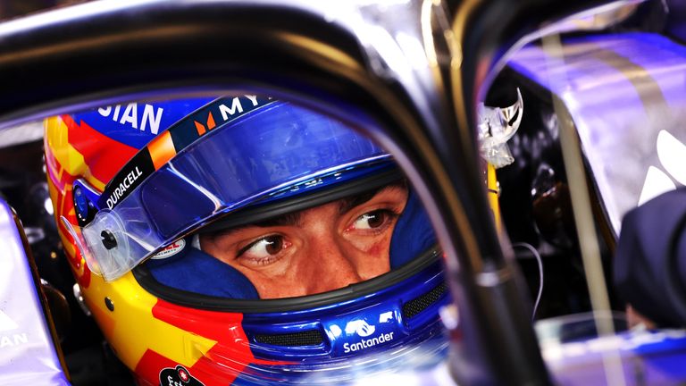 Carlos Sainz vozi FV47 na lansiranju automobila Villiams '2025