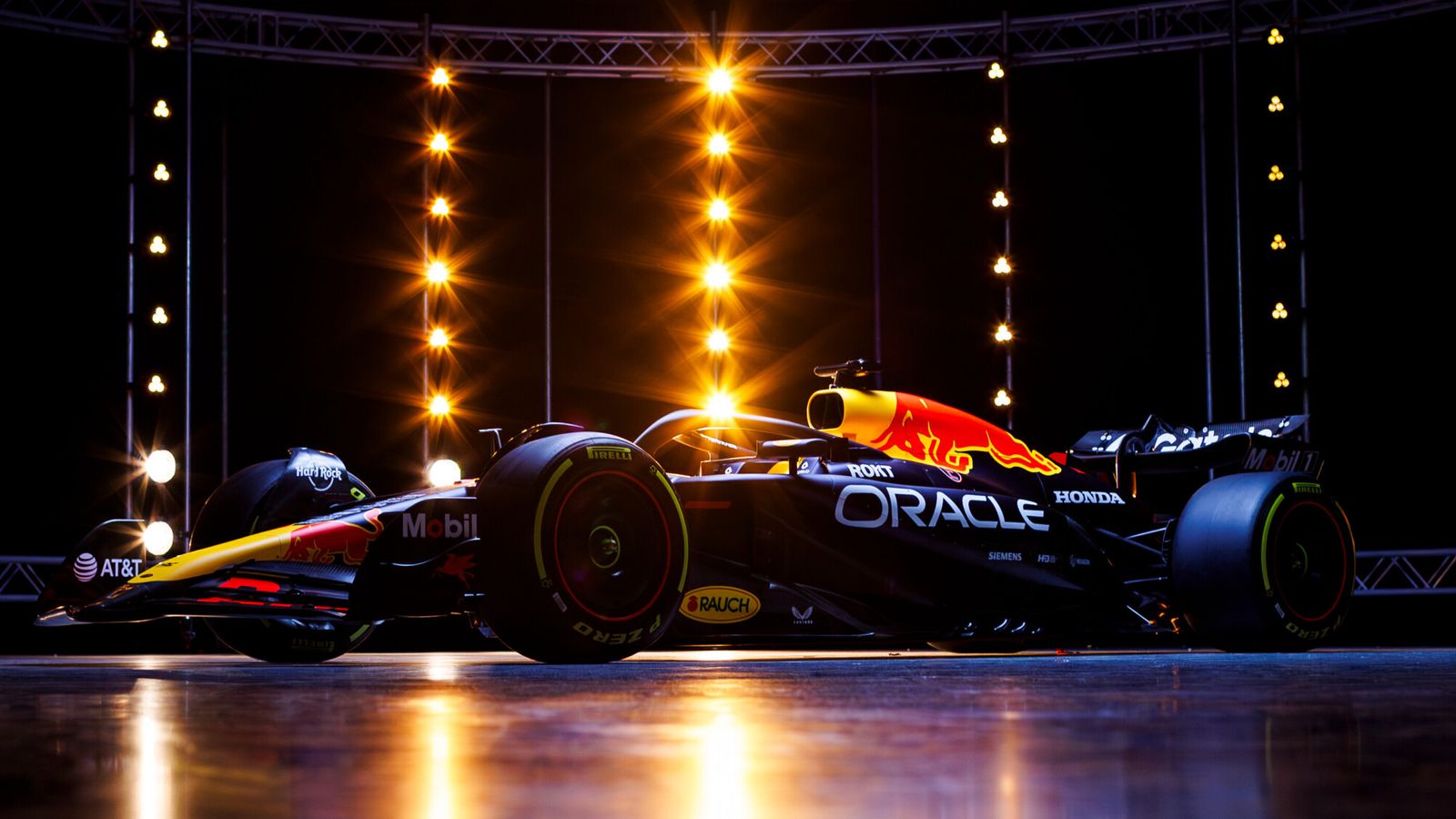rb21