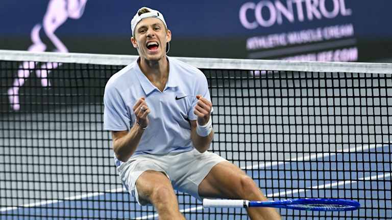 Šapovalov je pobedio tri Top 10 igrača na putu do svoje prve ATP 500 titule na Dalas Openu.