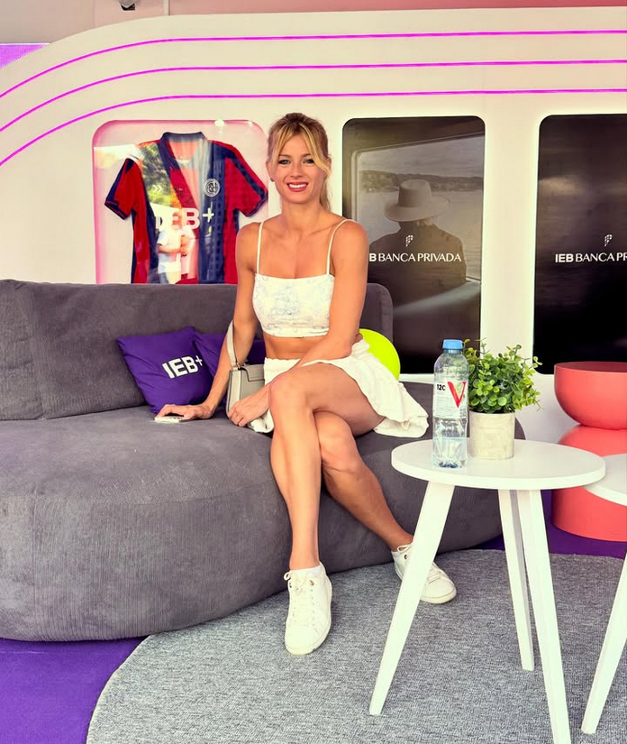 Bivša teniserka i manekenka Camila Giorgi ponovo se pojavila kao intervjuer na Argentina Openu