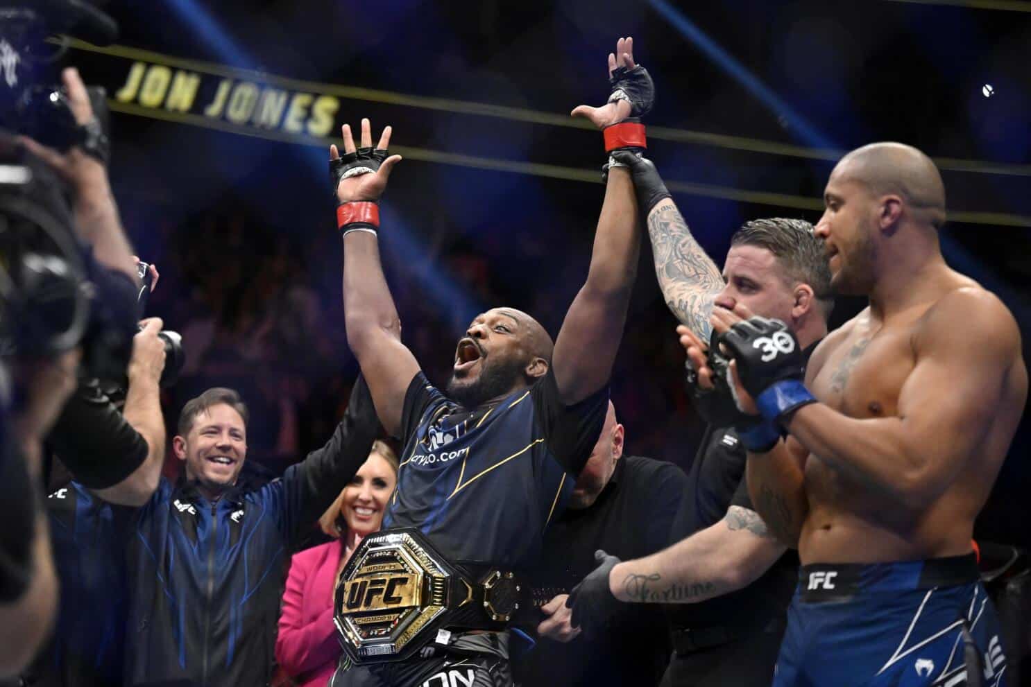 Mark Diakiese poziva Jon Jones da izbegne "gladni" Tom Aspinall