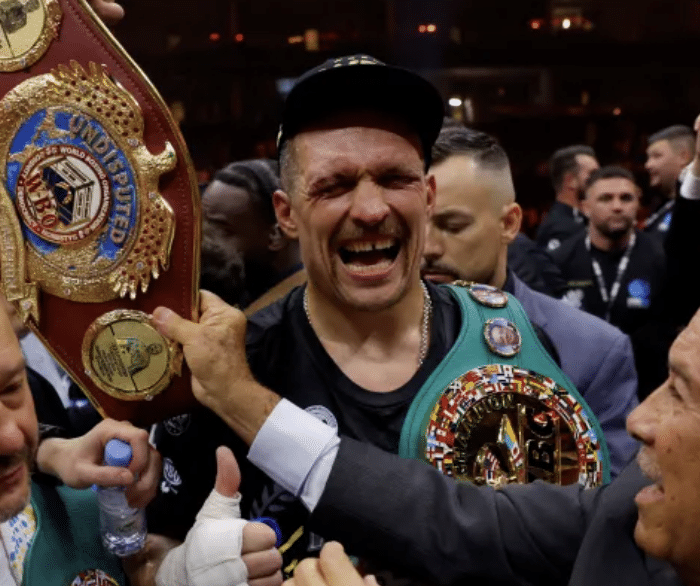 Usik bi mogao da napusti svoje pojaseve u teškoj kategoriji