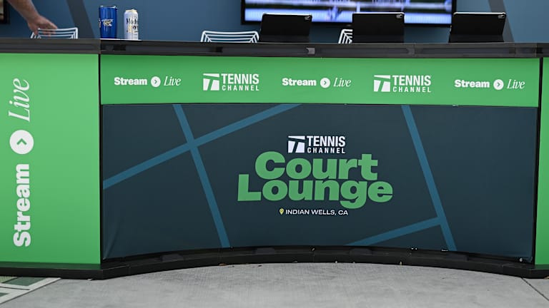 Sedite za poseban TC sto - i gledajte prenos akcije uživo na aplikaciji TennisChannel.