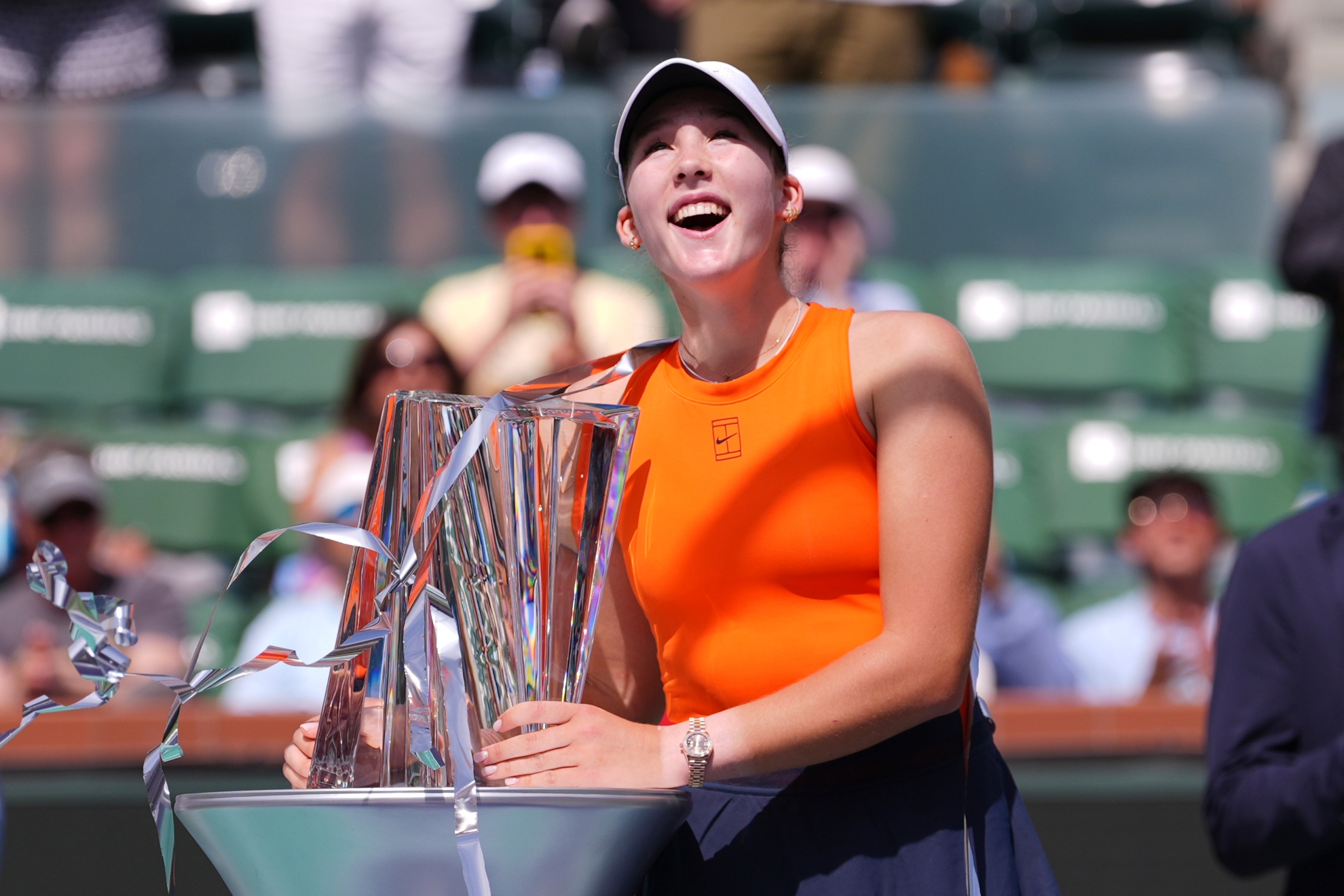 Andreeva, sa trofejem.