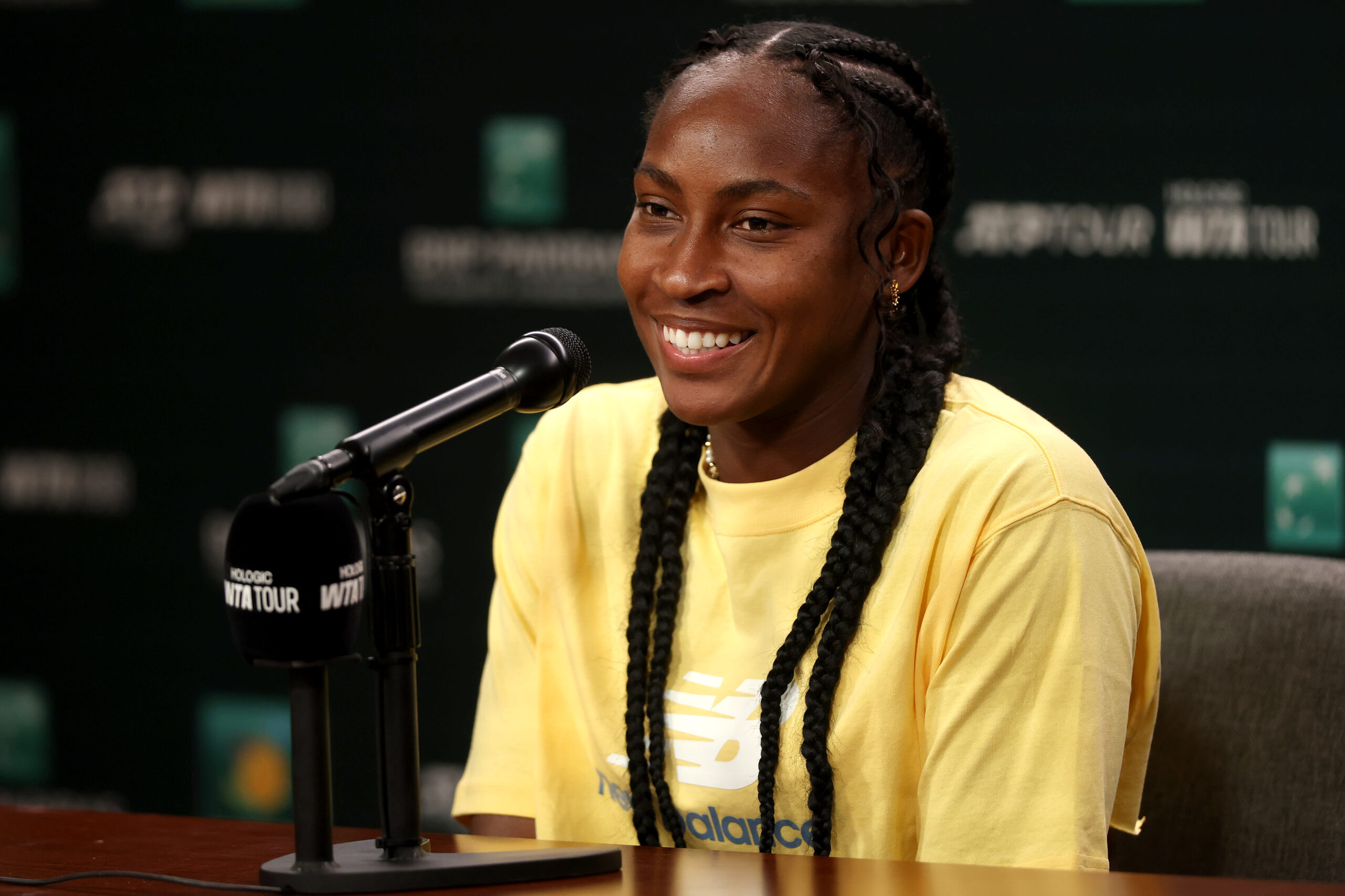 Coco Gauff voli stiling svoju prirodnu kosu, na terenu i van njega