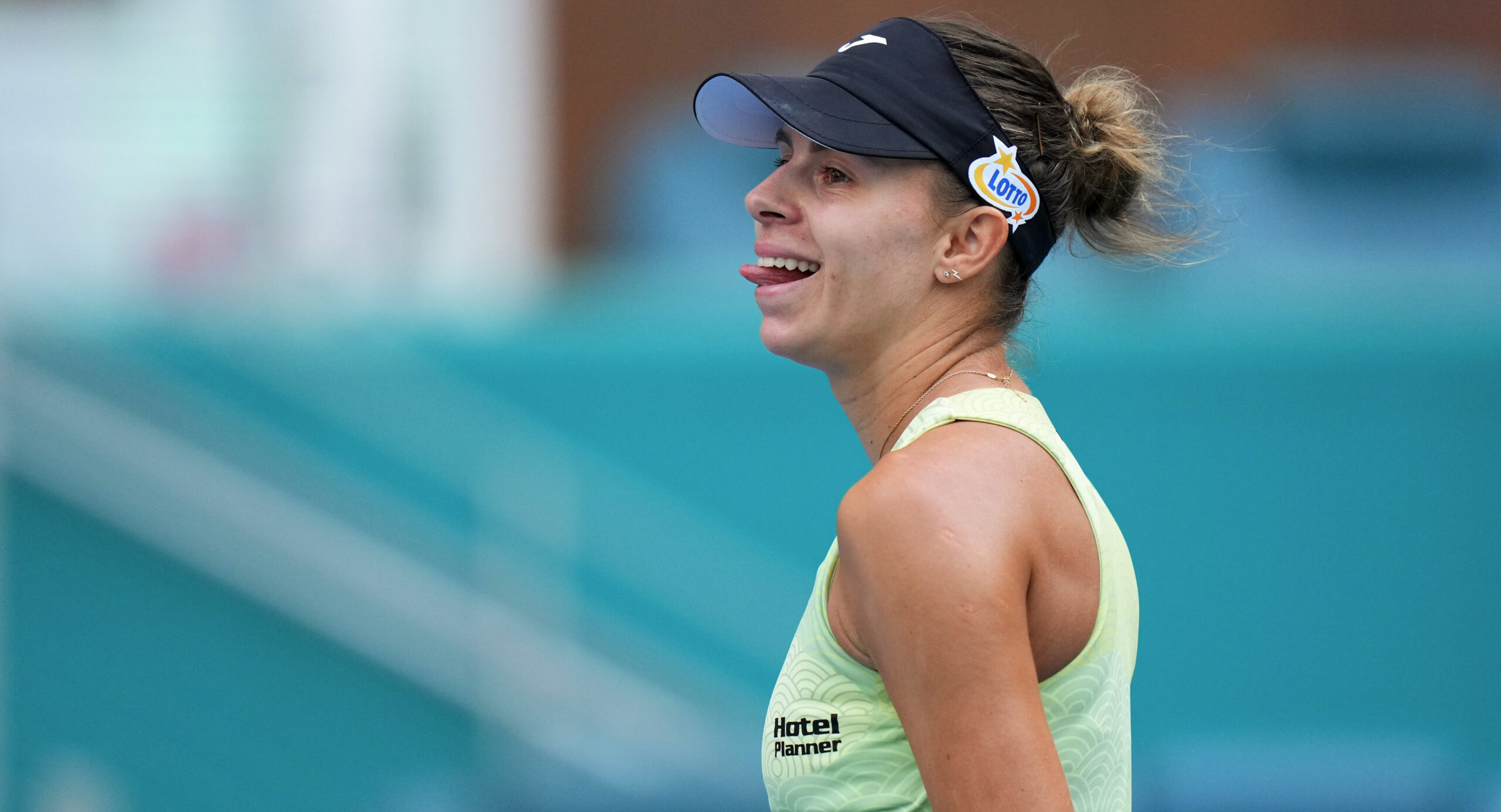 "Hrabra" Magda Linette izbacuje Coco Gauff, Fils nadmašuje Tiafoea u teškom ponedeljku u Majamiju za SAD.
