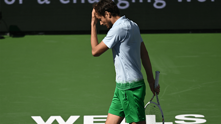 Dolazeći u Monte Karlo, Medvedev je samo 12-7 u 2025. godini, nakon ranih ispadanja na Australian Openu i Majami Openu.