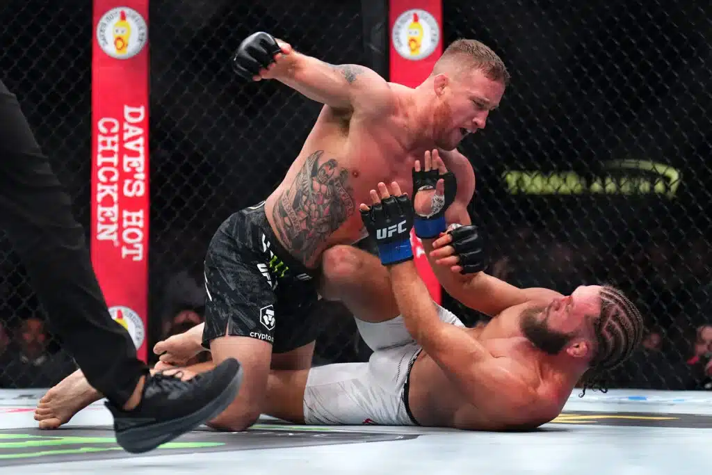 Justin Gaethje pobednik posle 15-minutnog rata sa Rafaelom Fizievom