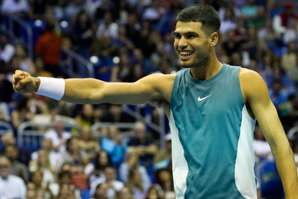 Karlos Alkaraz pobedio Frances Tiafoe u Battle of Legends izvođenjem cirkuskih udaraca