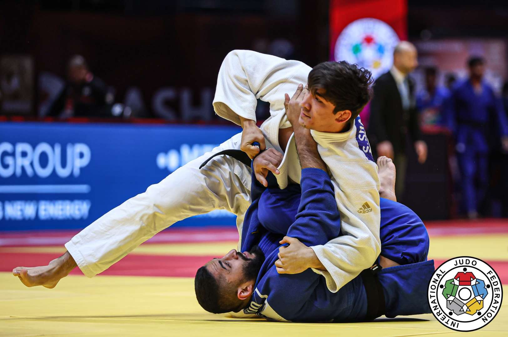 Shakhzodxuja Sharipov nudi još jednu zlatnu medalju uzbekistanskoj domaćoj publici
