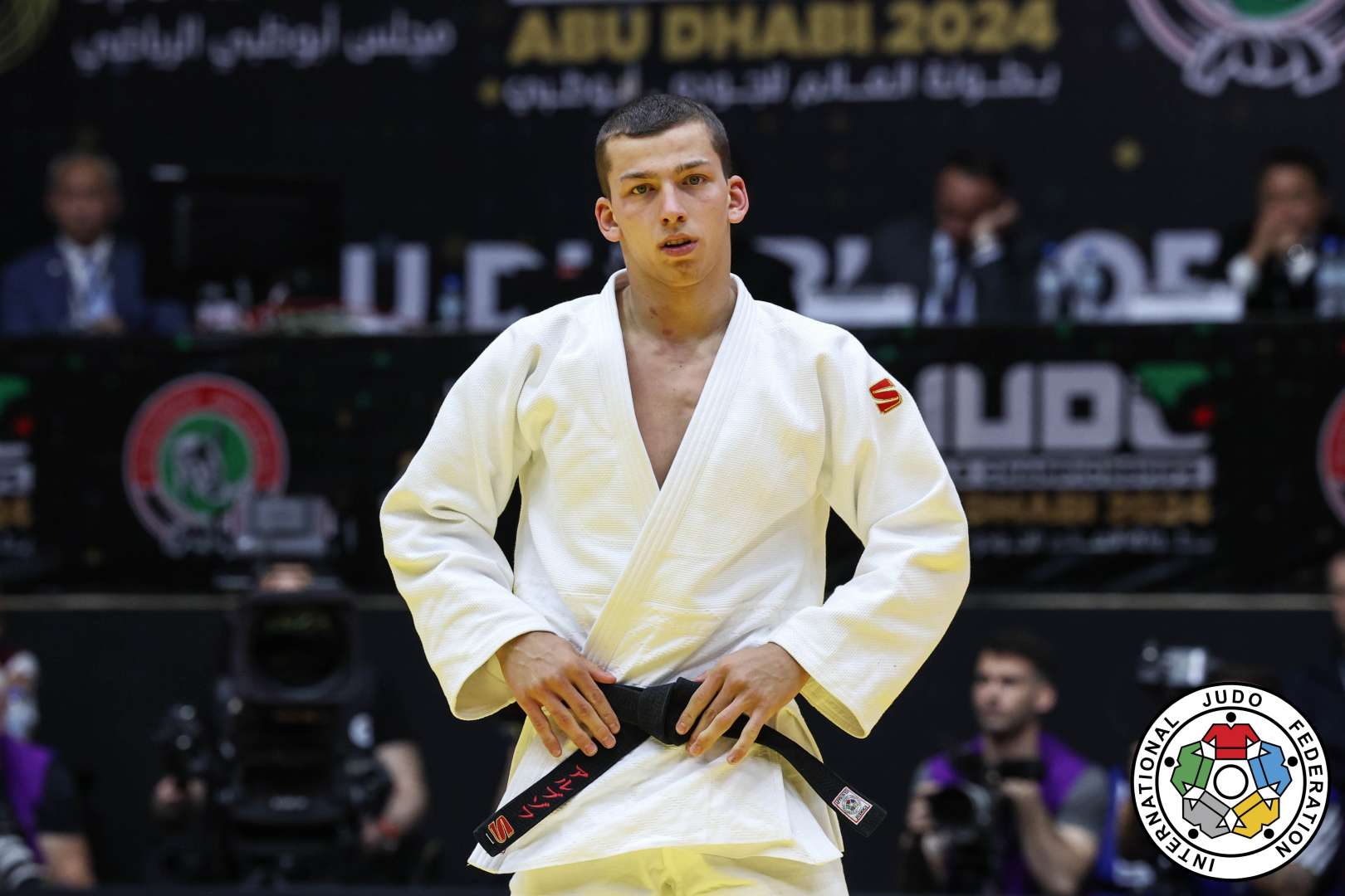 Timur Arbuzov napada po drugi put