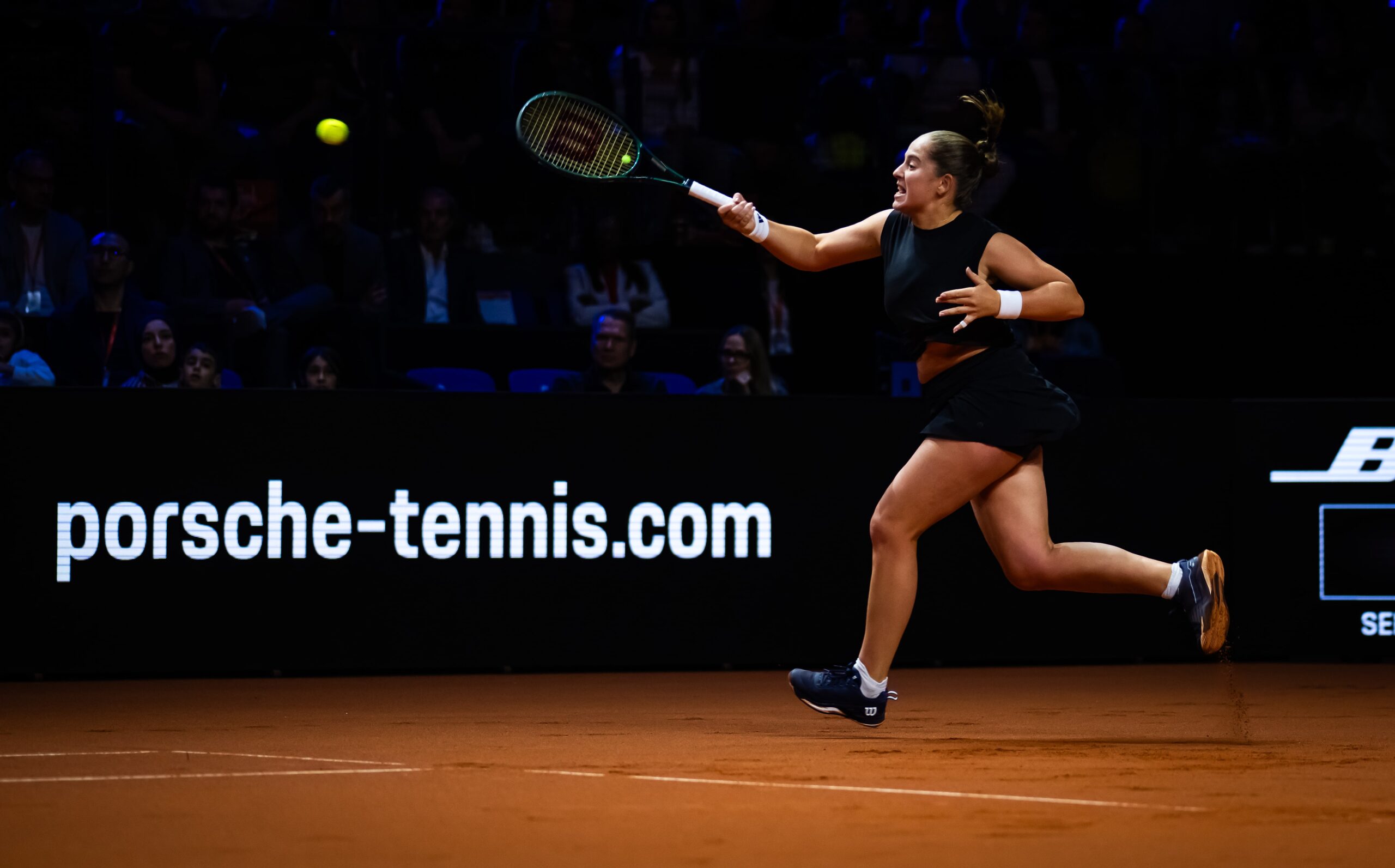 Jelena Ostapenko porazila Arinu Sabalenku, završavajući izuzetnu nedelju u Štutgartu