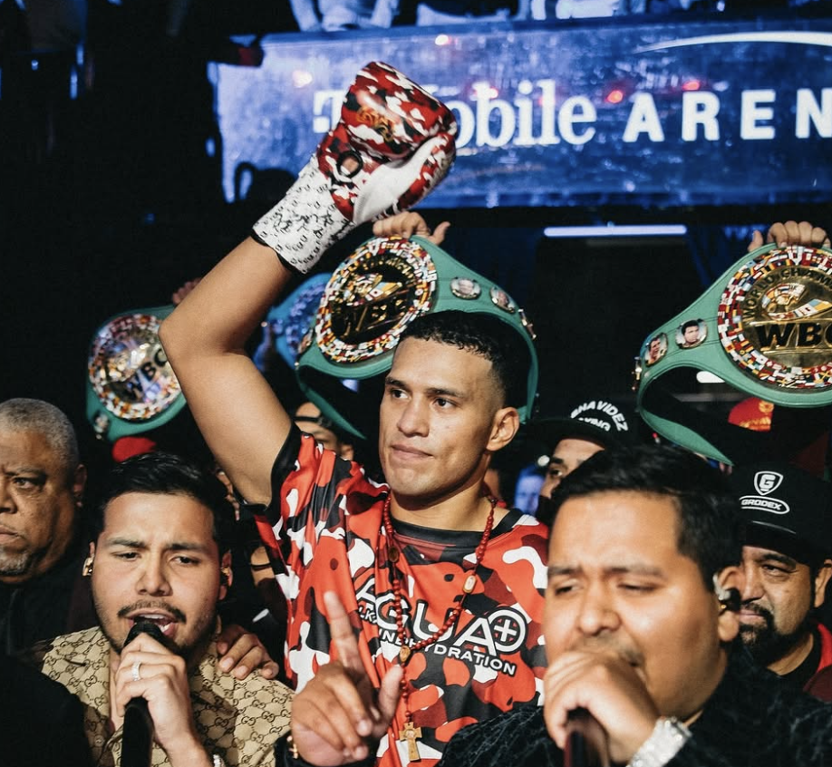Benavidez postaje šampion WBC-a nakon što je Bivol napustio