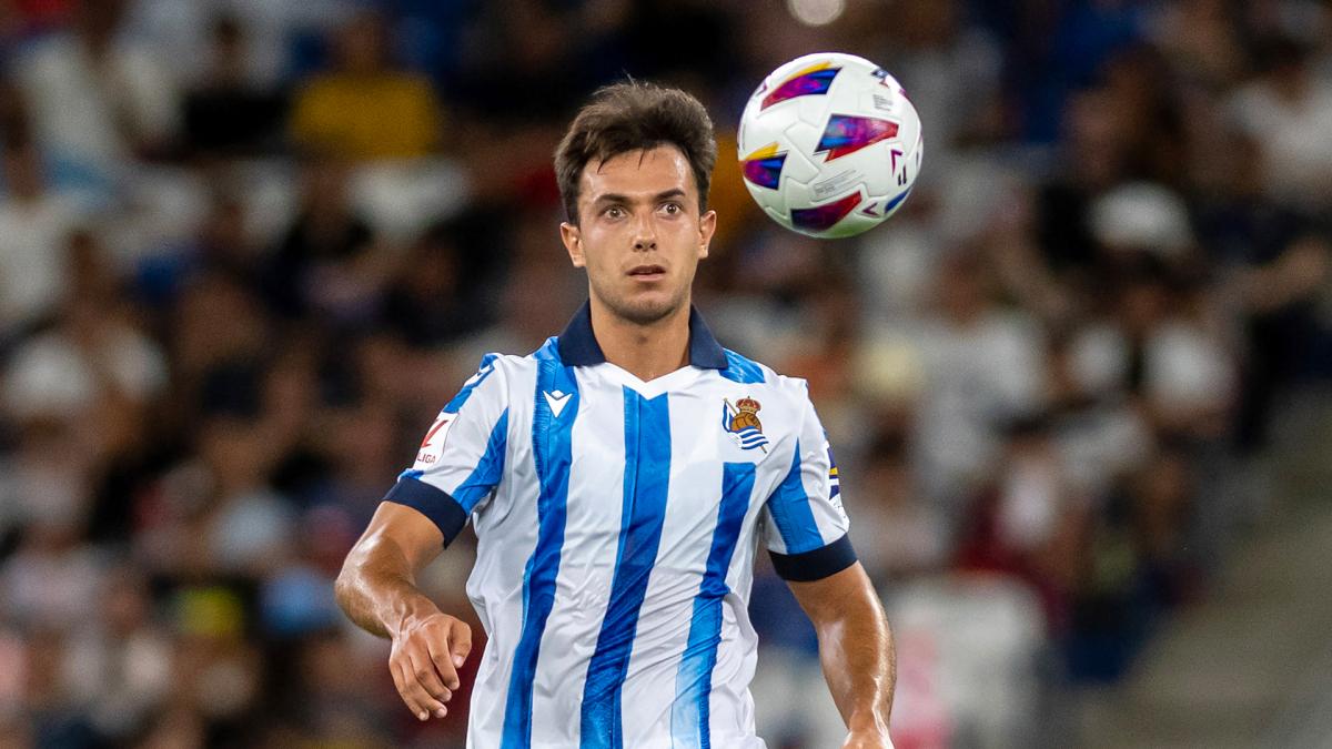Real Sociedad: Martin Zubimendi praćen sa svih strana