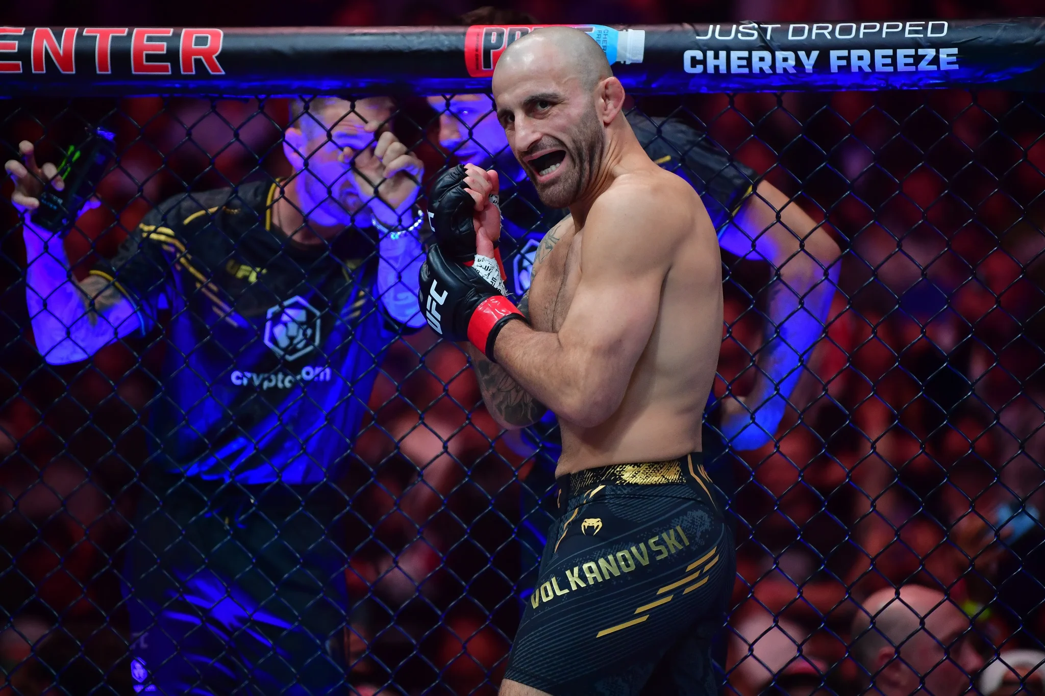 Robert Vittaker objašnjava zašto oseća da će Volkanovski povratiti krunu u perolakoj kategoriji na UFC 314
