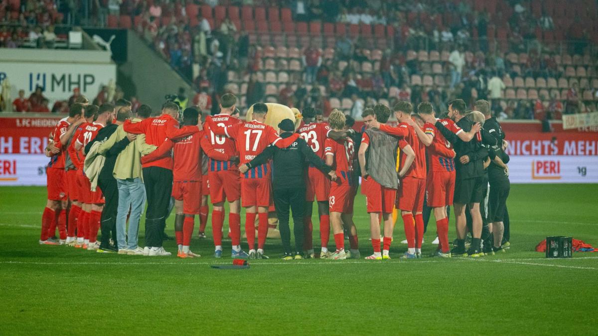 Bundesliga: Golman Heidenheima evakuisan na nosilima nakon povrede glave