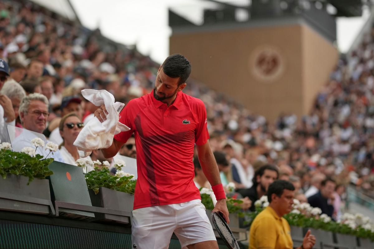 Đoković ne upada u zamku Suzan Lenglen i pobeđuje Moutet