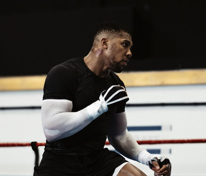 Hearn: Joshua će se boriti jednom ove godine; Još uvek čeka bes