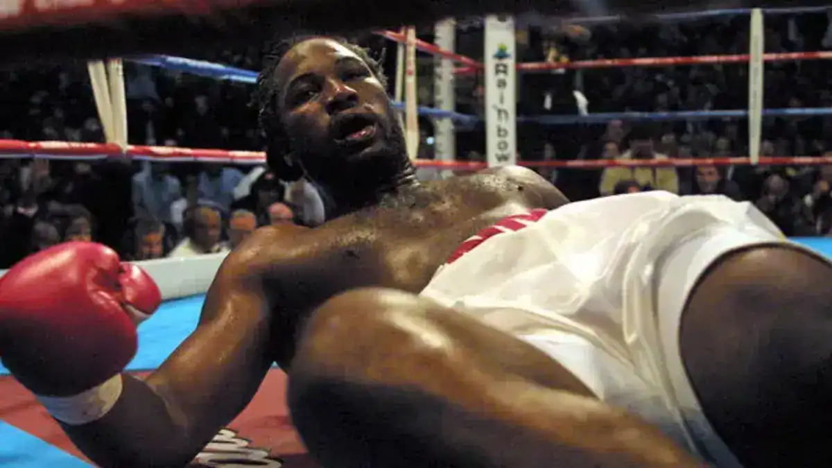 Lenoks Luis Hasim Rahman KO
