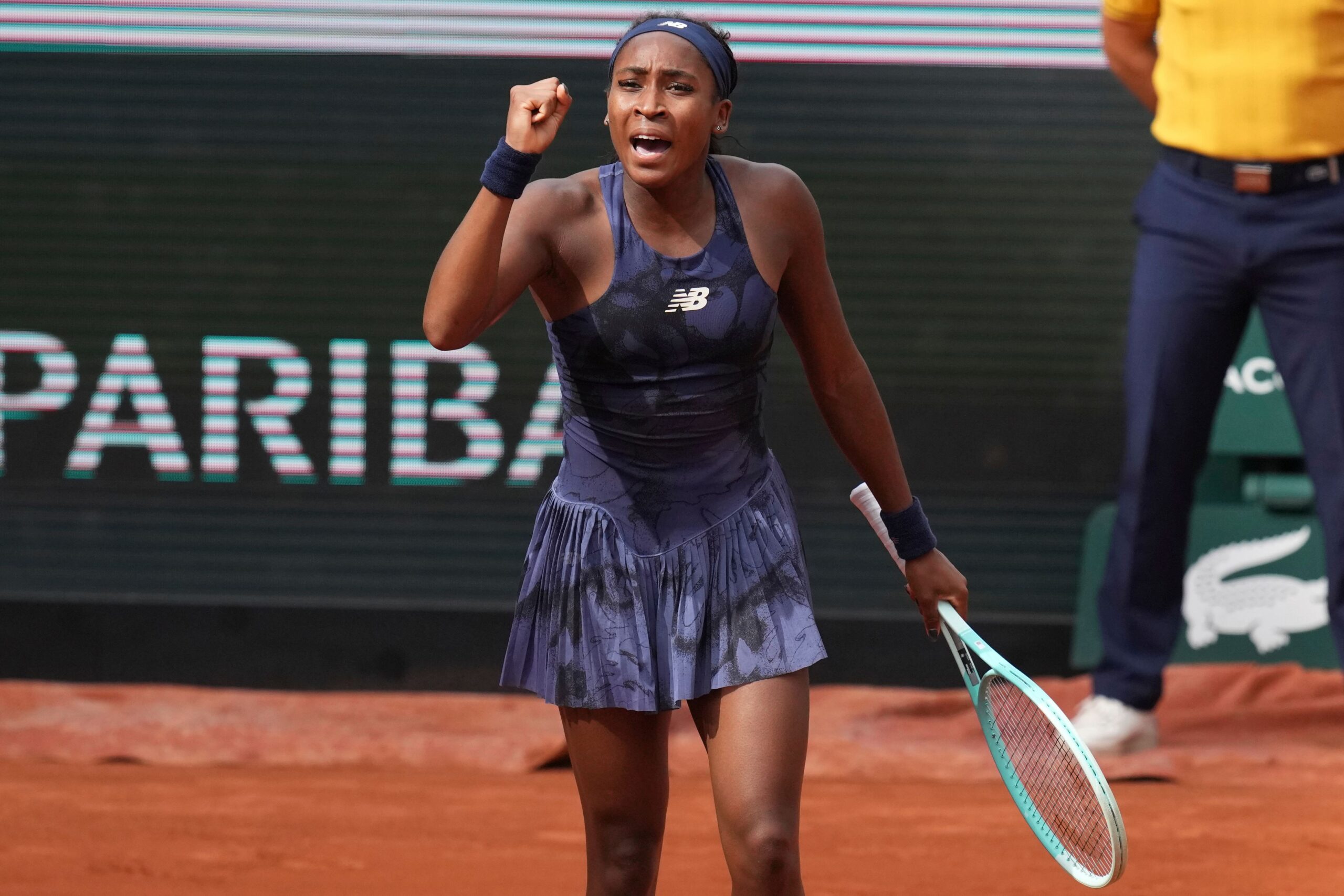 Servis Koko Gauff nije u svom najboljem izdanju, ali ona prolazi kroz na Rolan Garosu