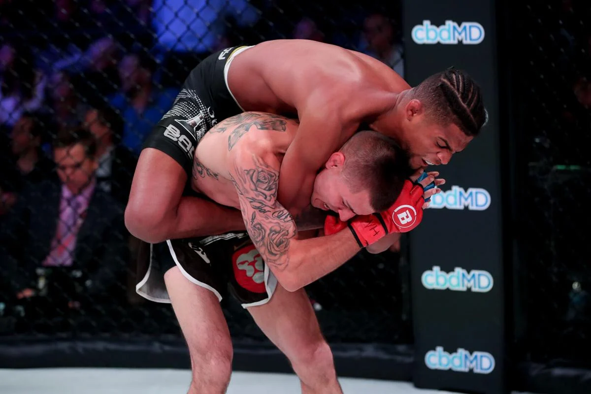 UFC novajlija Neujednačen Mik Glasine da se suočava Mario Bautista na UFC 316