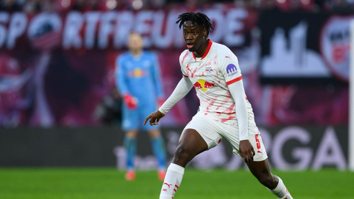 El Chadaille Bitshiabu produžava ugovor sa RB Leipzig