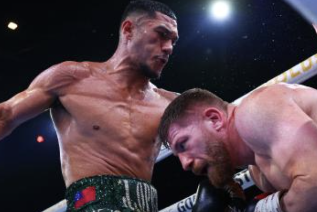 Opetaia zaustavlja Skueo da zadrži IBF i Ring Magazine Cruiserveight naslove