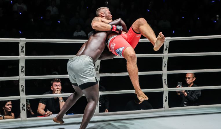 ONE Championship Heavyweight MMA World Title Rematch između Oumara Kanea i Anatolija Malihhina Set For ONE 173