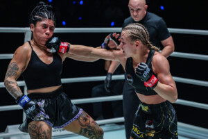 Martina Kierczynska Sintija Flores ONE Fight Night 33 8