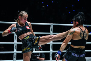 Martina Kierczynska Sintija Flores ONE Fight Night 33 2