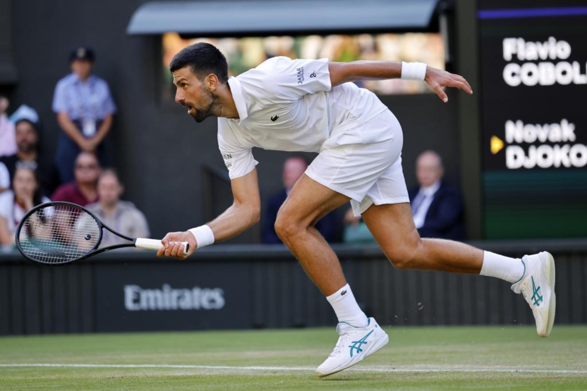 Novak Đoković, u polufinalnom meču Vimbldona protiv Flavija Kobolija