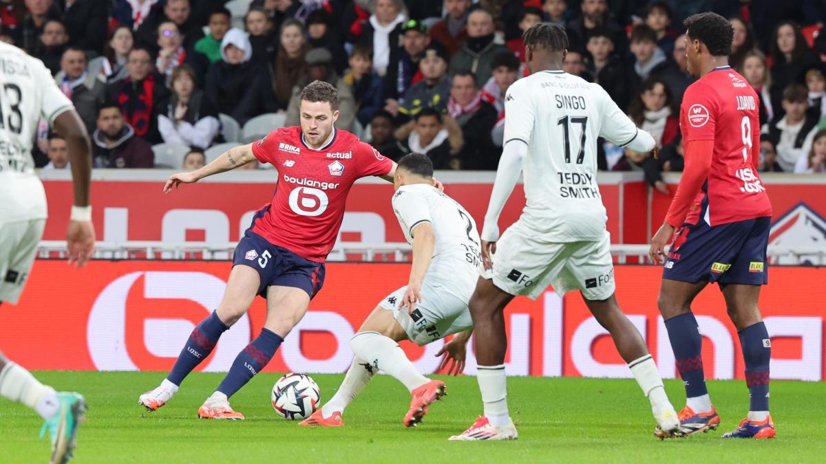 LOSC: puni ugovor o prodaji Gudmundssona Lidsu