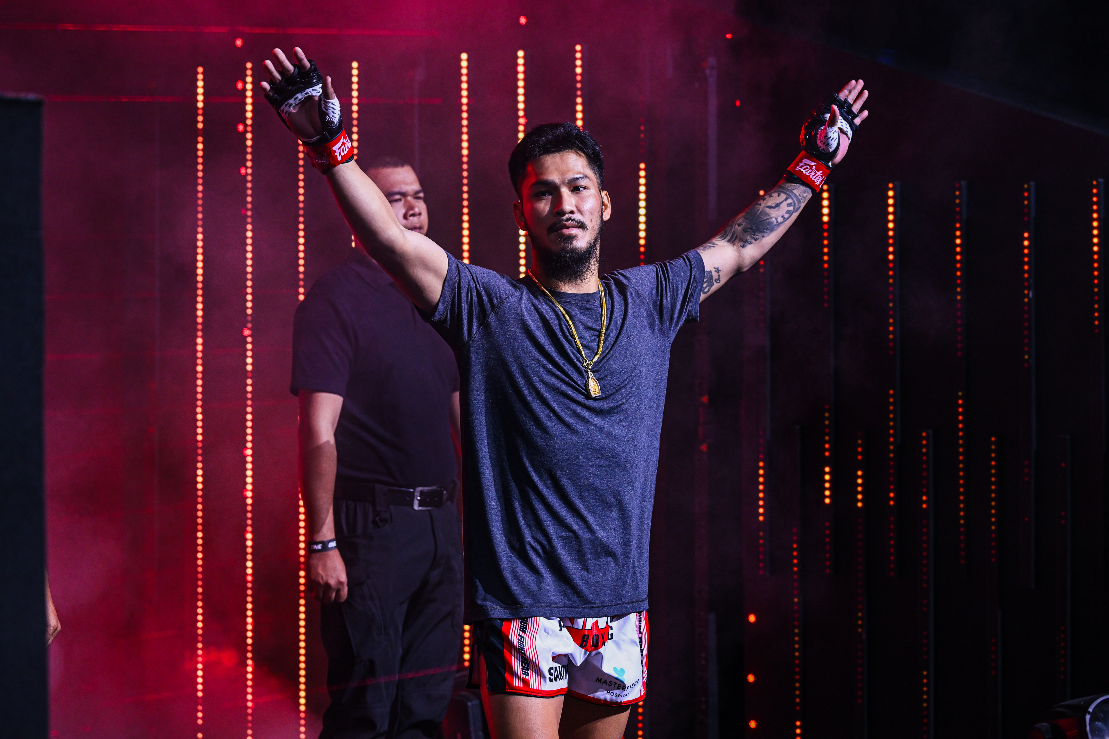 Suakim Sor Jor Tongprajin Zafer Saik One Fight Night 34 3.jpg
