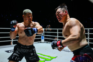Riugo Takeuchi Kang Ji osvojio je jednu borbu u noći 34 4