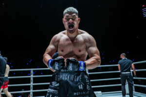 Riugo Takeuchi Kang Ji je osvojio jednu borbu noći 34 11