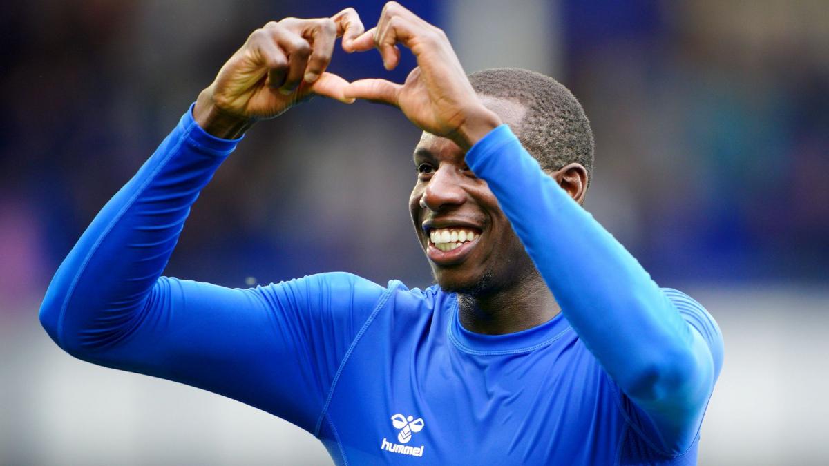 Abdulaie Doucouré da potpiše sa Neom SC
