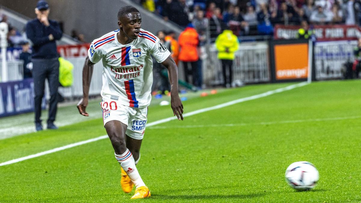 Bliski dogovor između OL i Volfsburga za Saela Kumbedija
