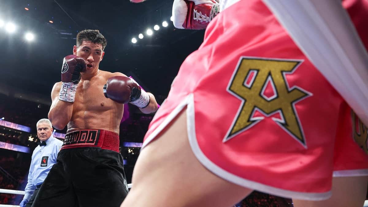 Canelo Alvarez vs Dmitrij Bivol