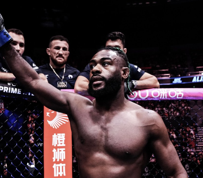 Sterling: Povreda lakta skoro uticala na borbu UFC Šangaj