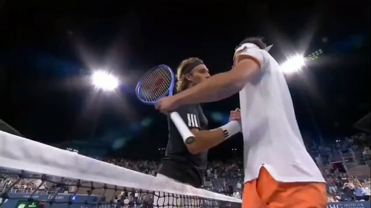 Tsitsipas: "Sledeći put mi ne nedostaješ ako ga bacim na tvoje telo"