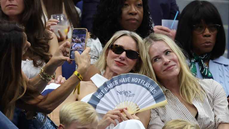 Britanska glumica Naomi Vatts (levo) i američki komičar Chelsea Handler
