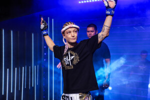 Džeki Buntan vs Stela Hemetsberger 18