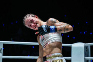 Džeki Buntan vs Stela Hemetsberger 11