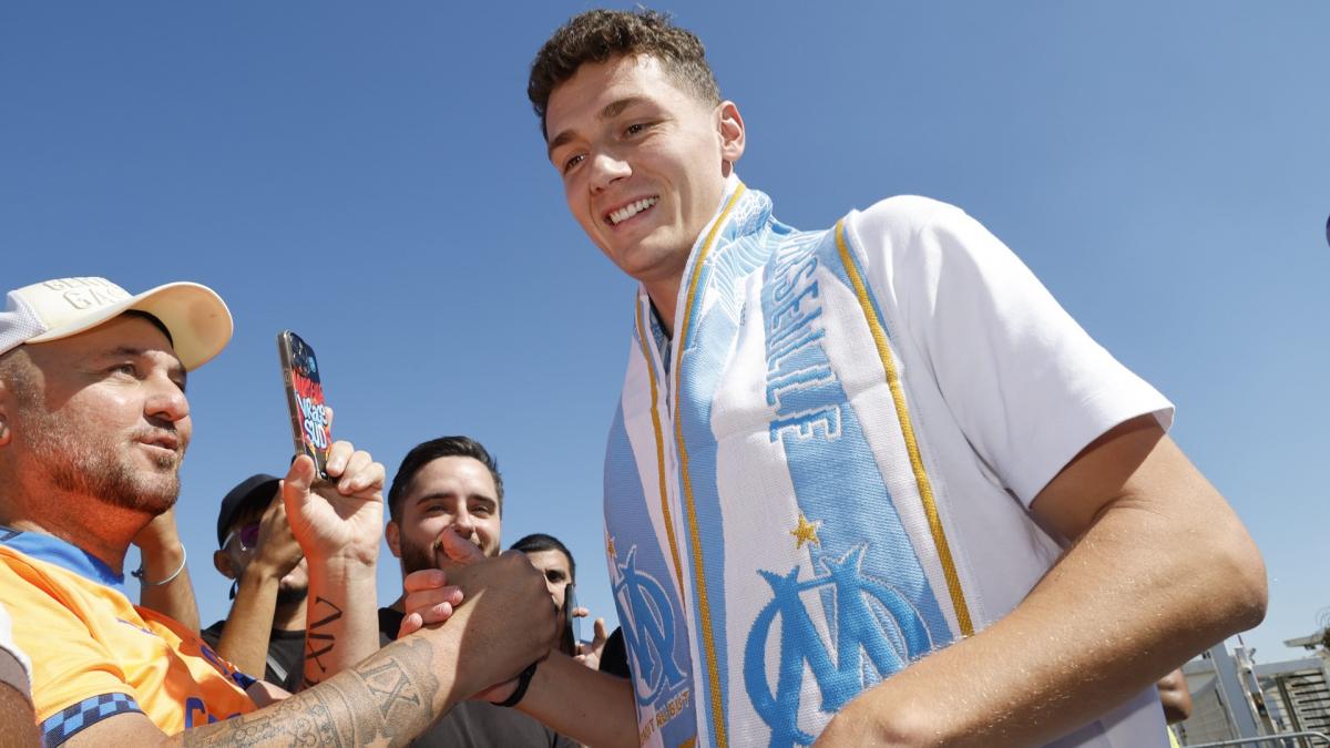 Benjamin Pavard postavlja ton u OM