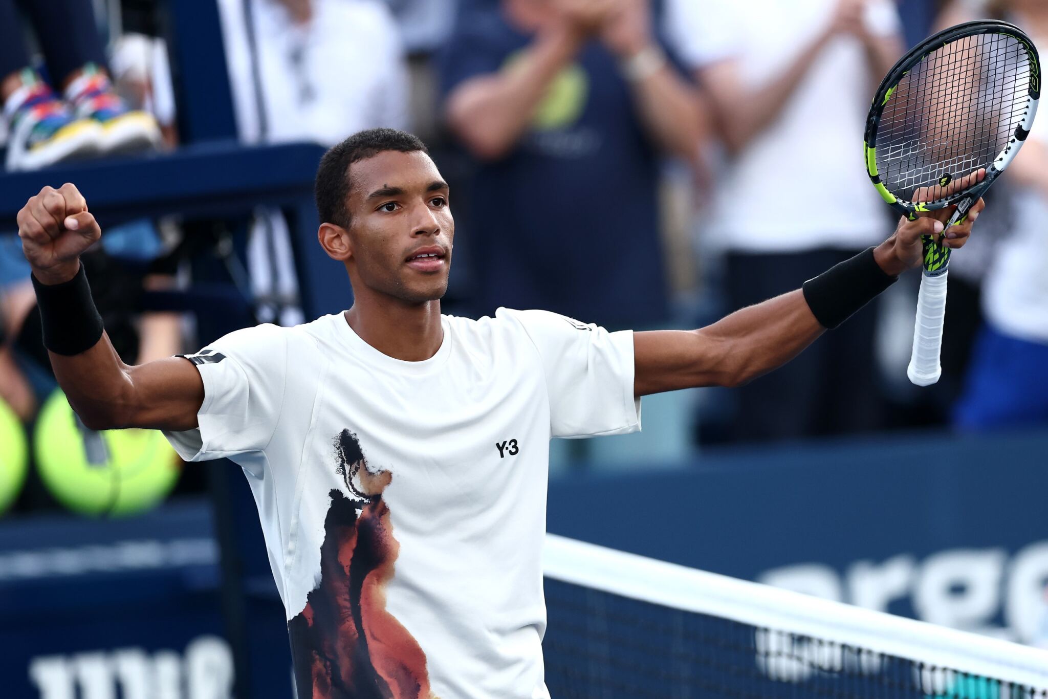Feliks Auger-Aliassime očišćen za poletanje u Kvinsu natovarenom na aerodromu