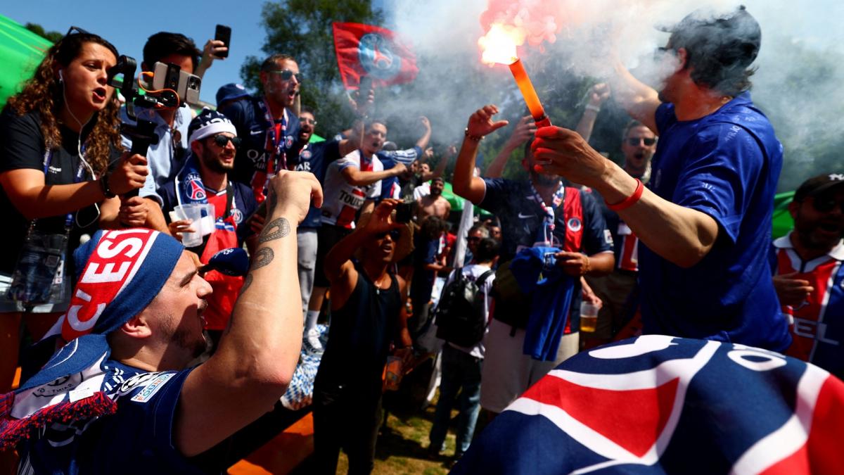 Stotine PSG ultras očekuje na ceremoniji Ballon d'Or