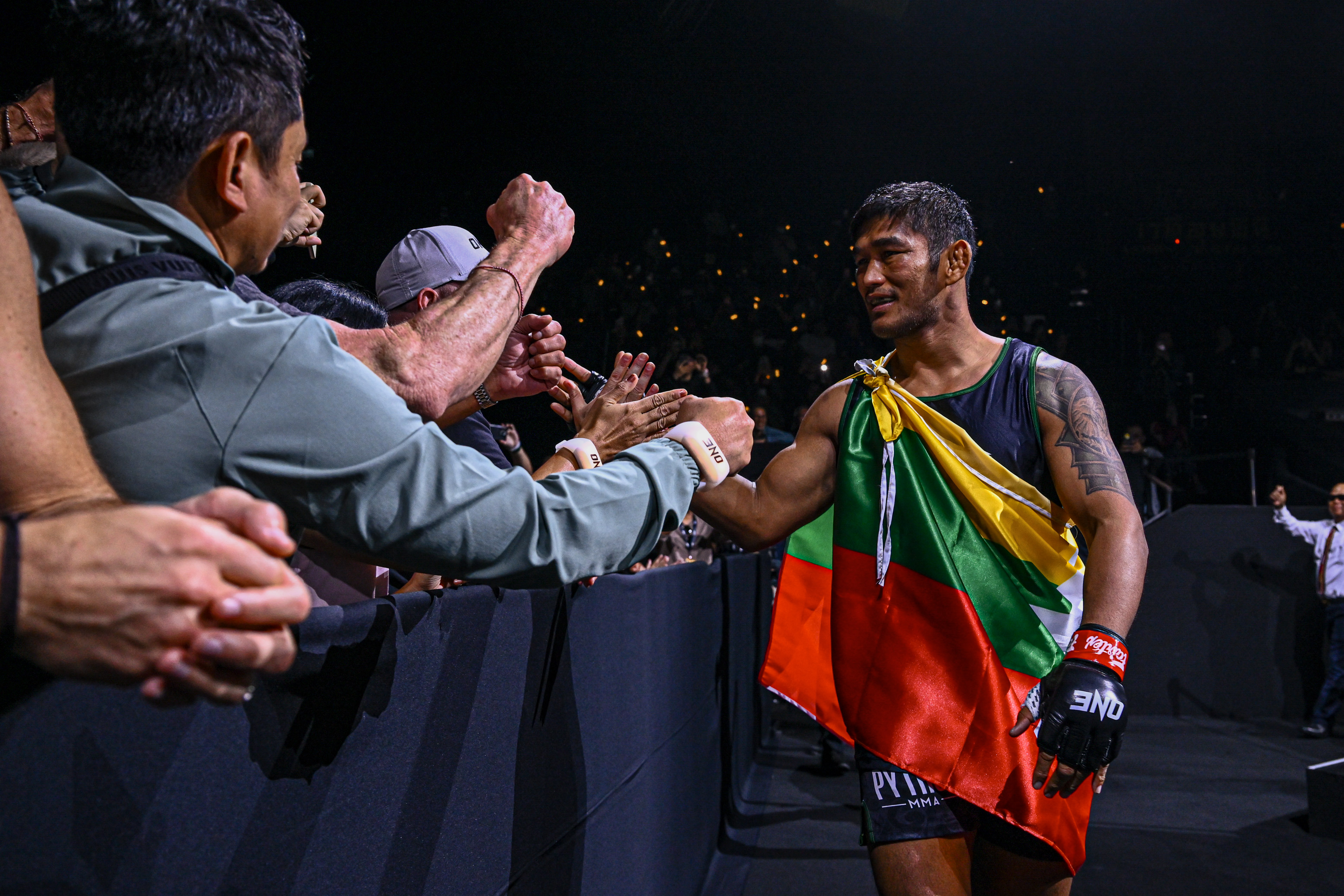 Aung La N Sang Zebaztian Kadestam ONE Fight Night 36 4.jpg