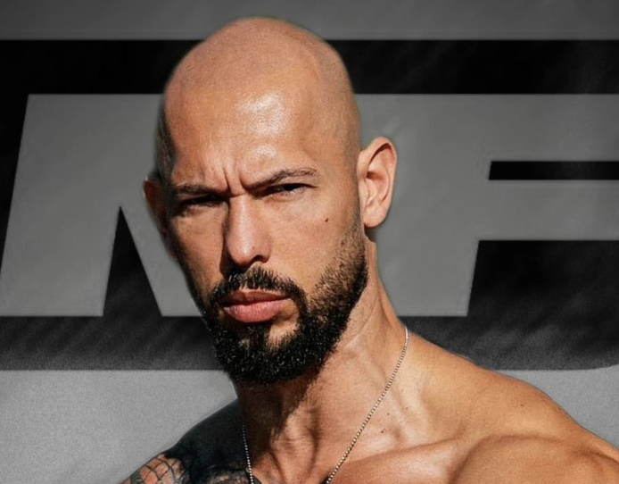 Bivši Pro Kickboking Champ Set za Misfits Boks Debi