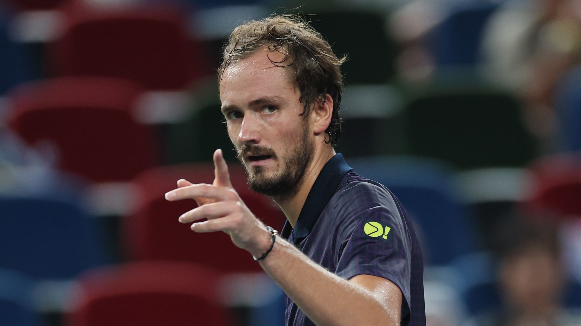 Daniil Medvedev "ponovo pronalazi put" nakon što je srušio Aleksa de Minaura u Šangaju