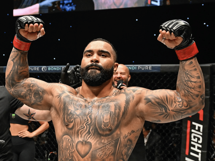 Gejbl Stividson postavlja znamenitosti na UFC Belu kuću borbe